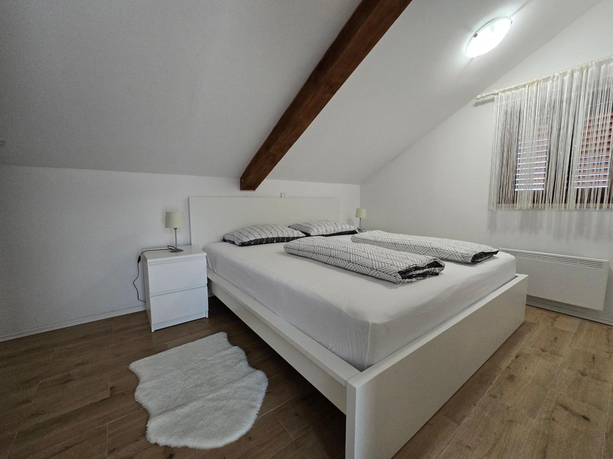 App E.n.a. Umag